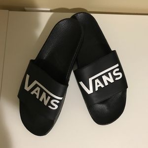 CLOSET BLOW OUT SALE... EVERYTHING MUST GO!!